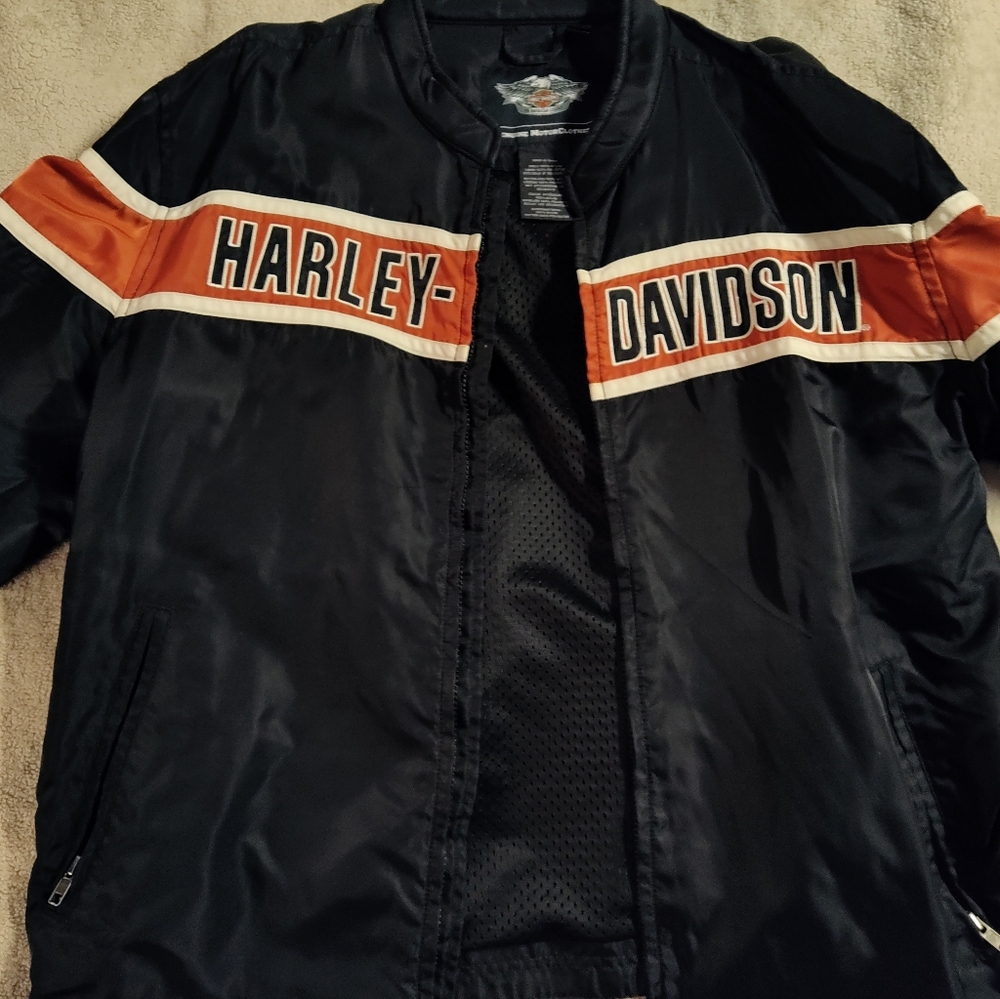 Harley-Davidson nylon jacket large barely worn